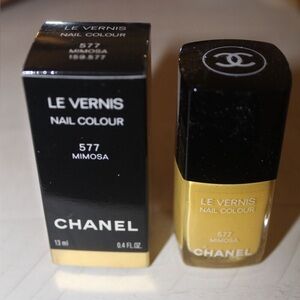 New in box Chanel Le Vernis Nail Colour 577 Mimosa